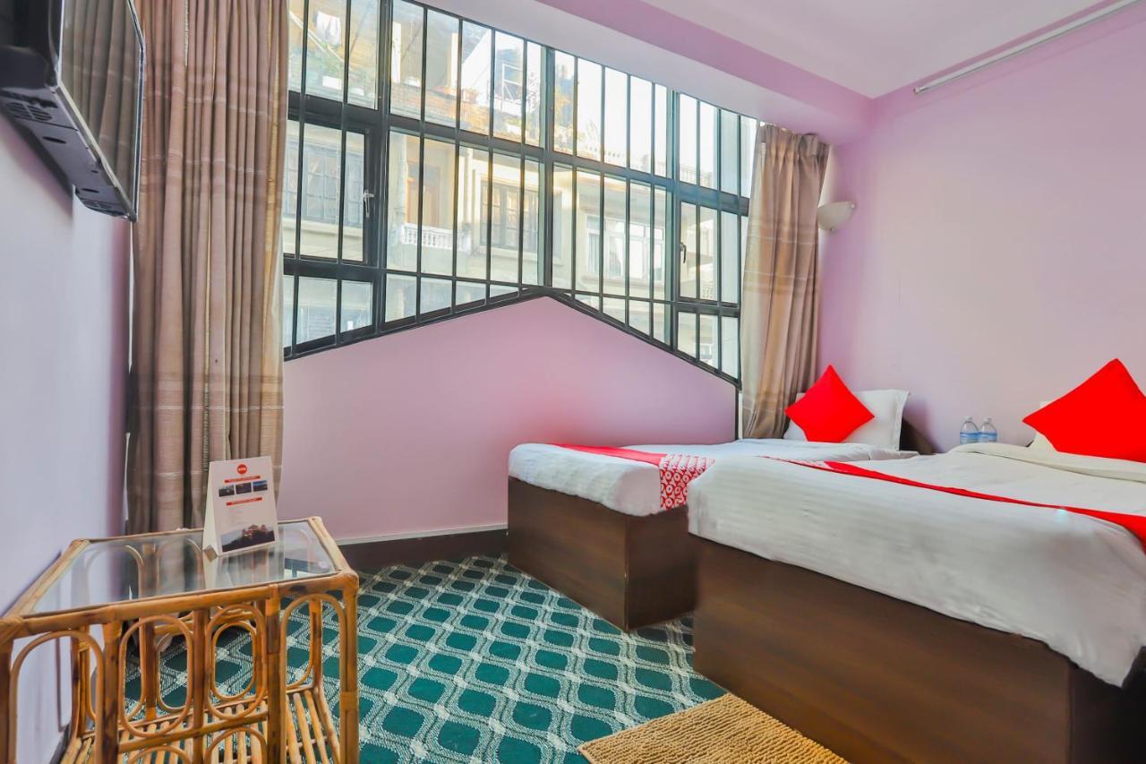 Oyo 720 Lekali Homes And Restaurant Kathmandu Esterno foto