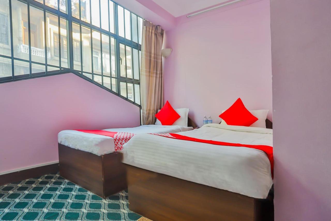 Oyo 720 Lekali Homes And Restaurant Kathmandu Esterno foto